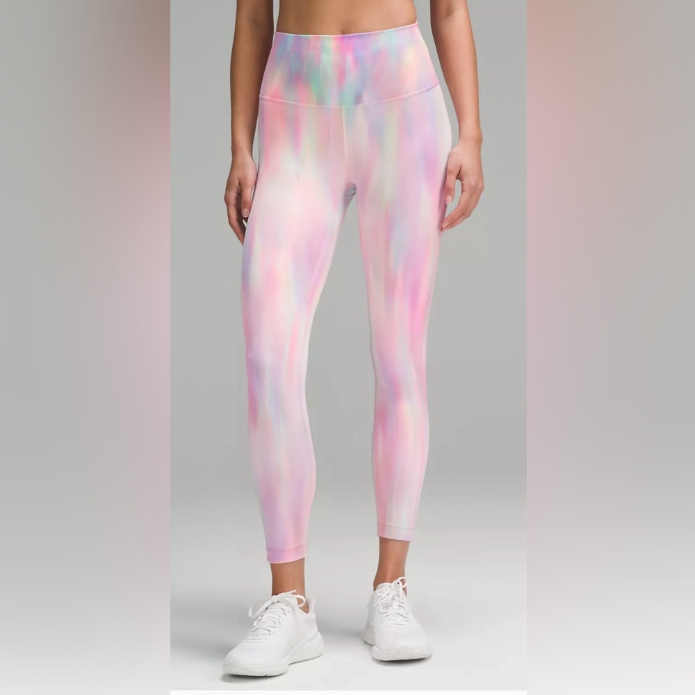 NWT- Lululemon Wunder Train High-Rise Tight 25"
